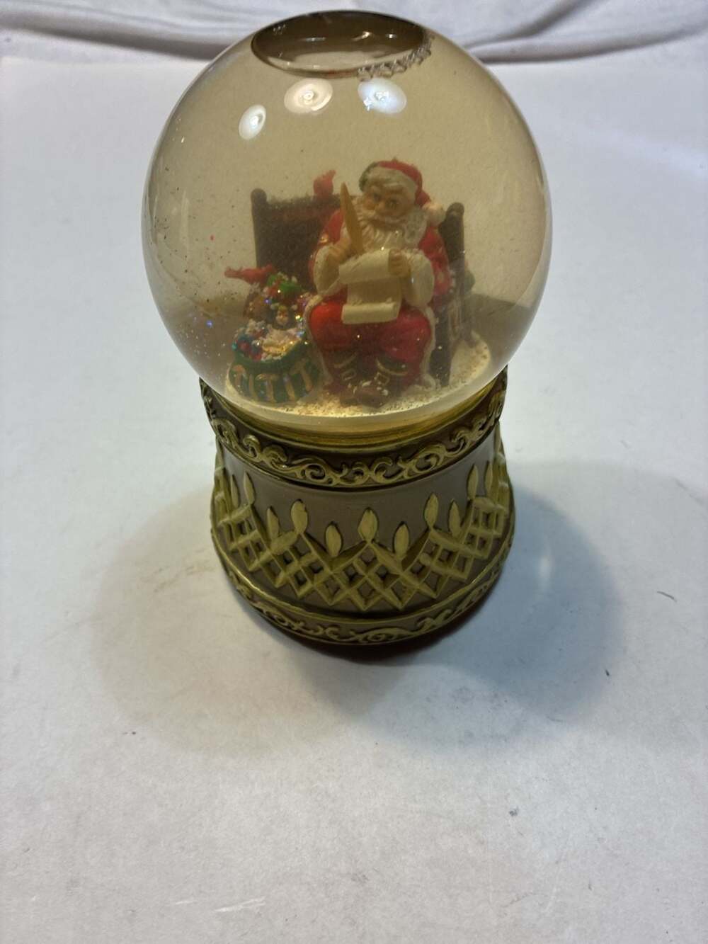Waterford Holiday Heirlooms Santa's List Musical Snow Globe
